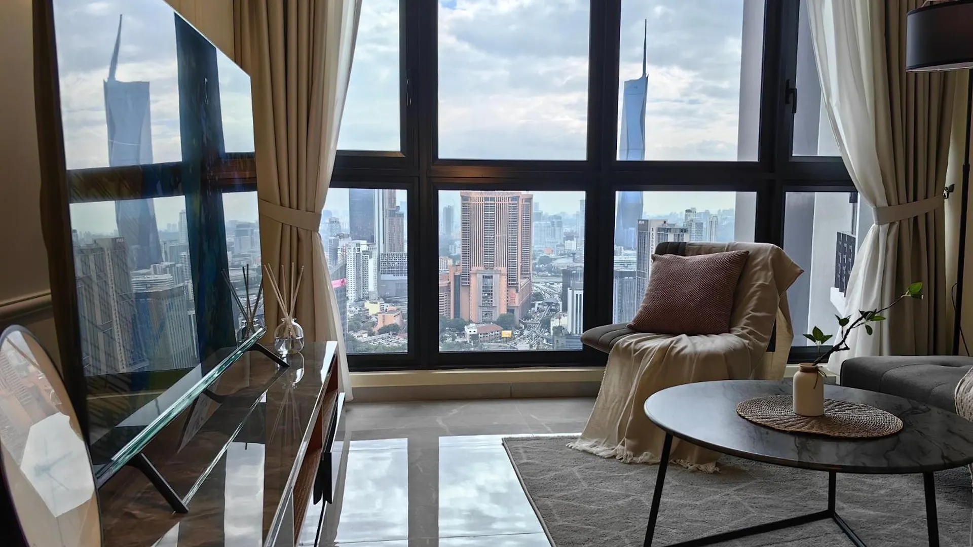 Апартаменты Trx Agile Bukit Bintang 2 Room Family Suites Куала-Лумпур