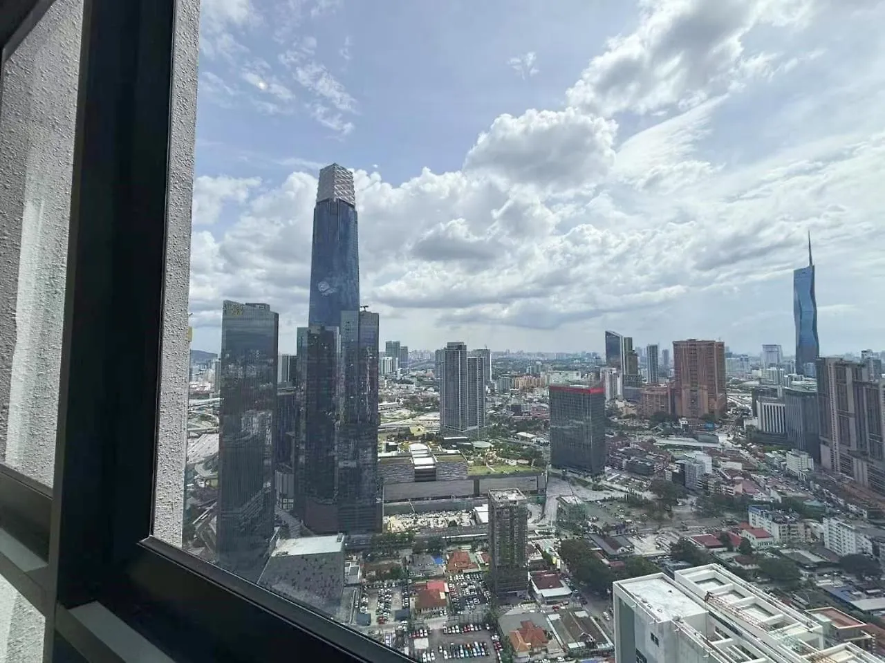 Trx Agile Bukit Bintang 2 Room Family Suites Куала-Лумпур 0*,